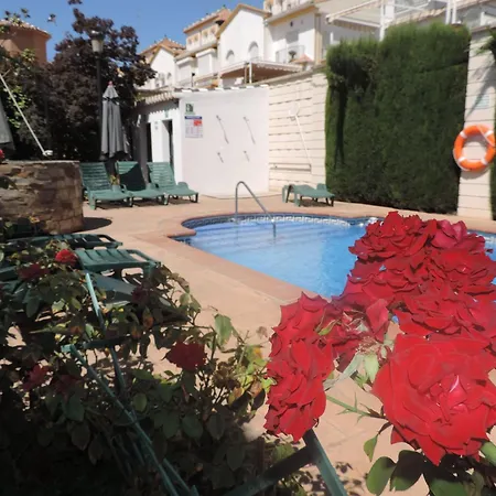 Caseria De Comares Aparthotel 3*