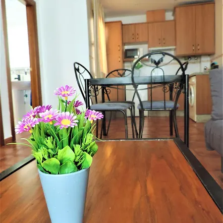 Aparthotel Caseria De Comares